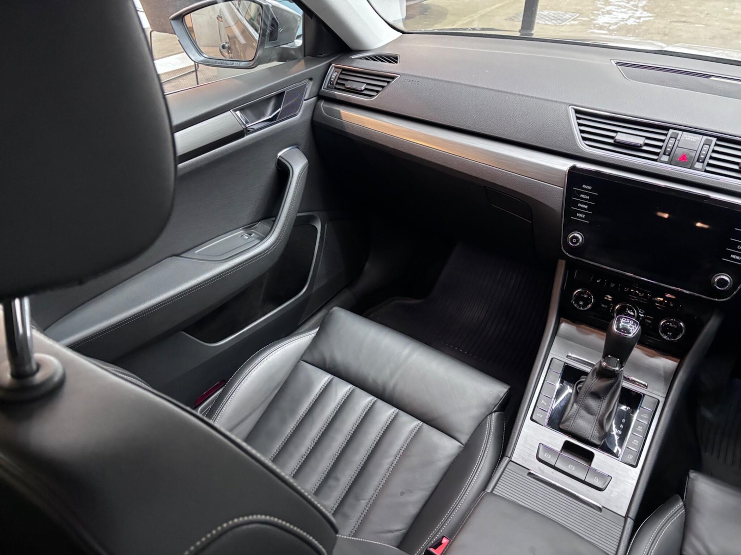 Used Skoda Superb 2021 for sale - 77425581: Photo 52