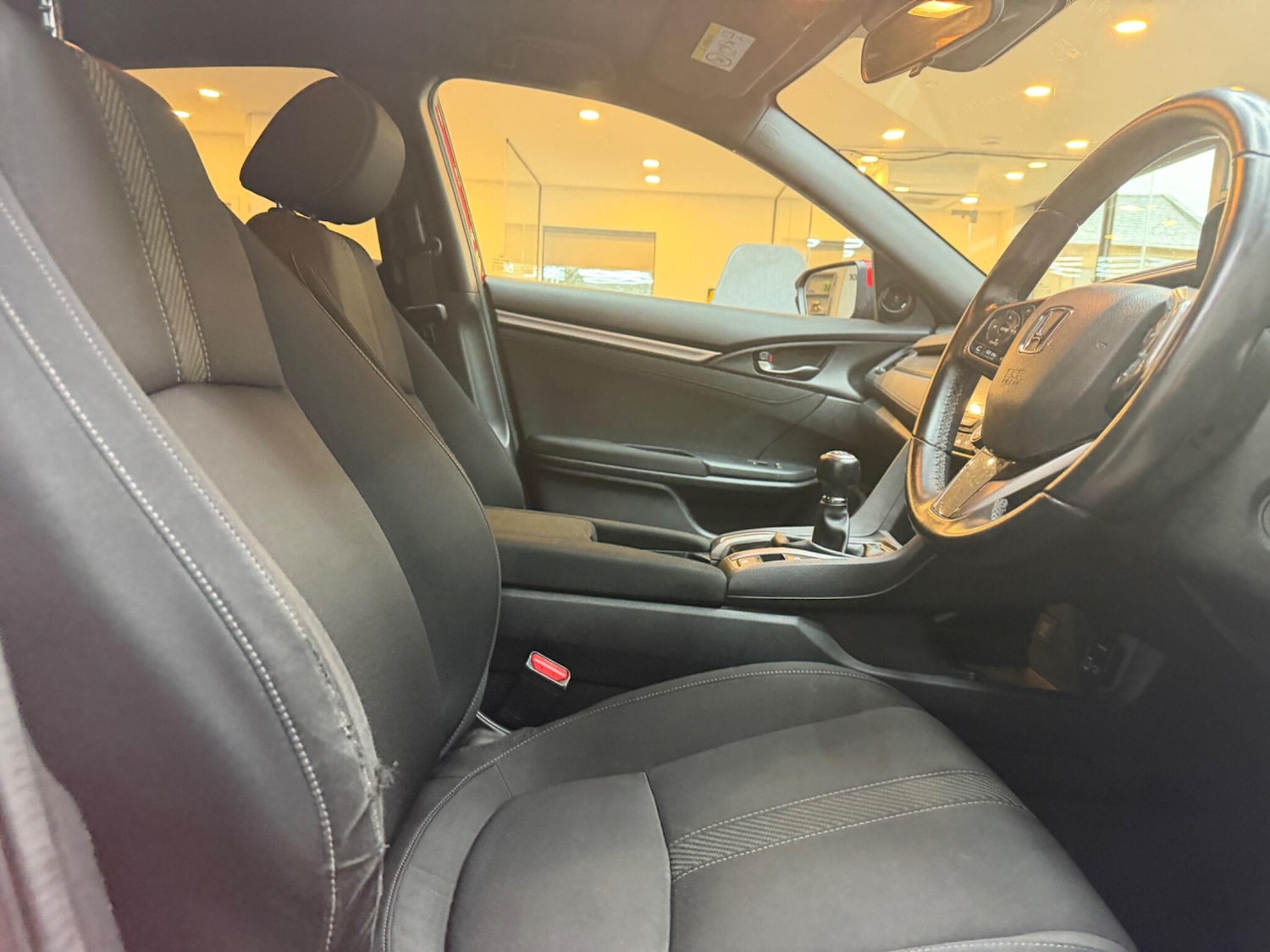 Used Honda Civic 2019 for sale - 77695377: Photo 20