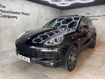 Used Porsche Cayenne 2016 for sale - 78586320: Photo