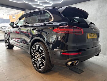 Used Porsche Cayenne 2016 for sale - 78586320: Photo