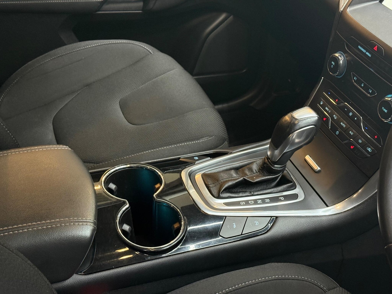 Used Ford S-Max 2016 for sale - 76658072: Photo 11