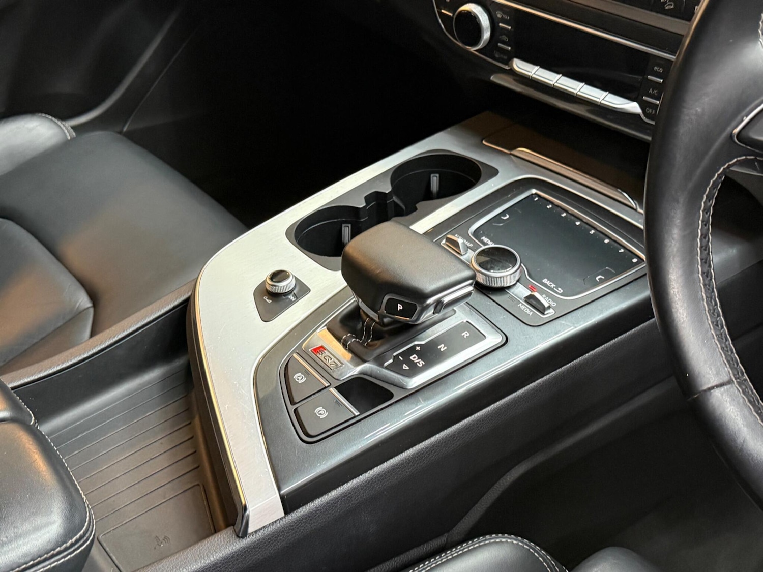 Used Audi SQ7 2017 for sale - 76688689: Photo 10