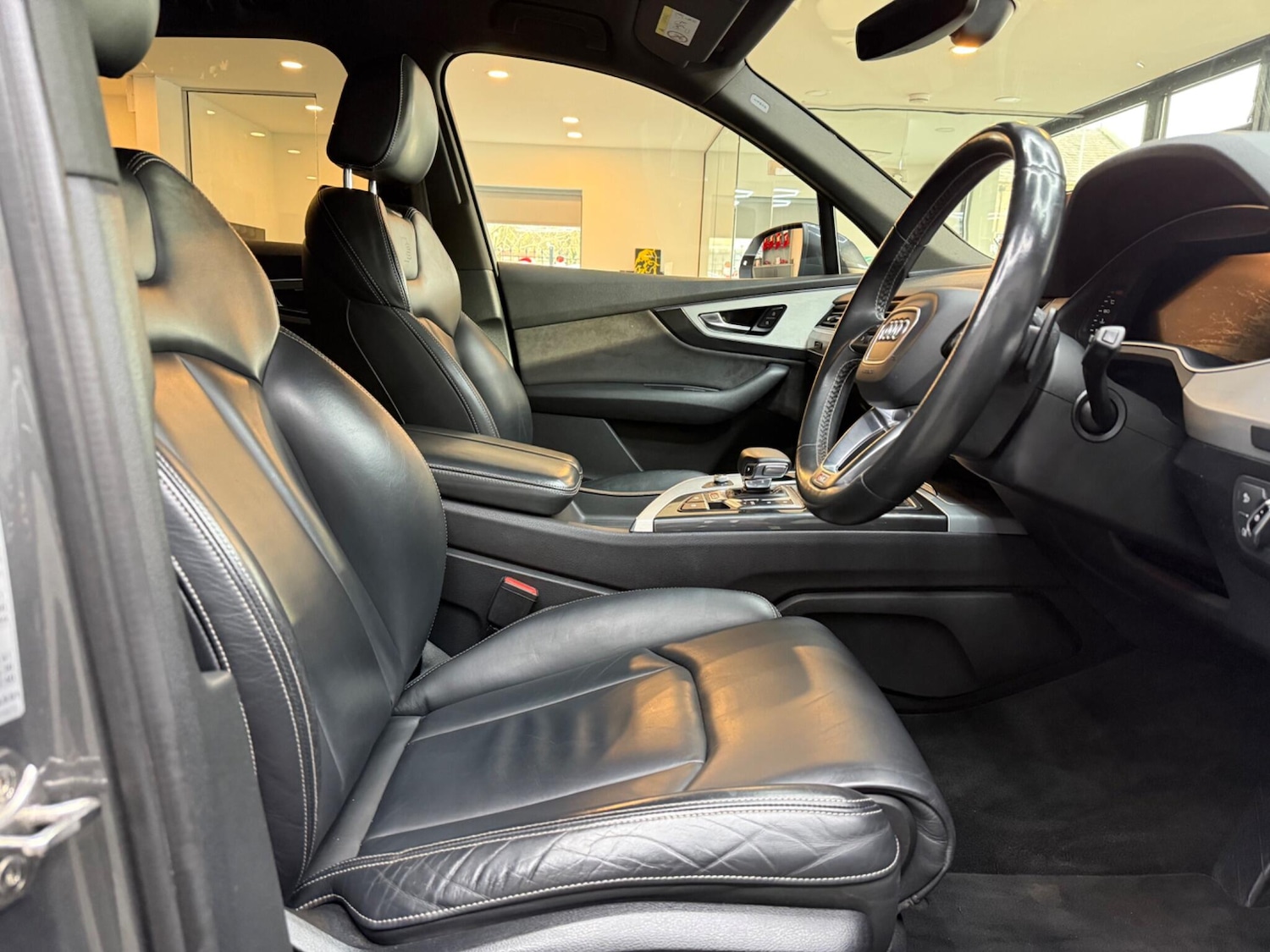 Used Audi SQ7 2017 for sale - 76688689: Photo 20