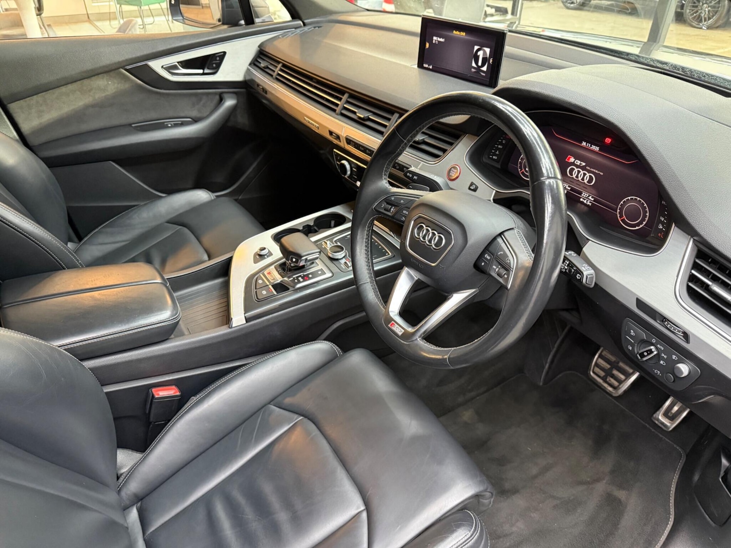 Used Audi SQ7 2017 for sale - 76688689: Photo 22