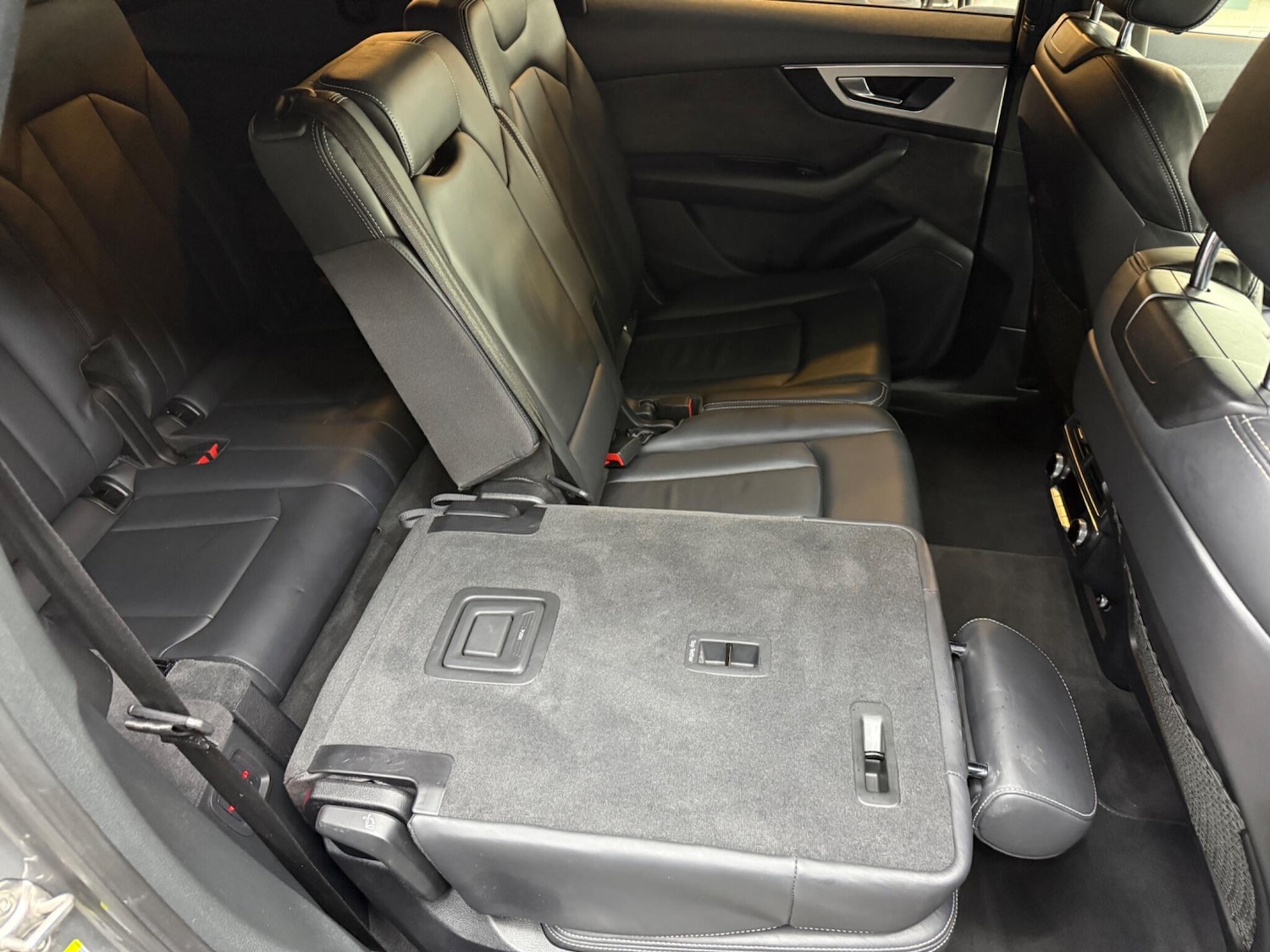 Used Audi SQ7 2017 for sale - 76688689: Photo 23