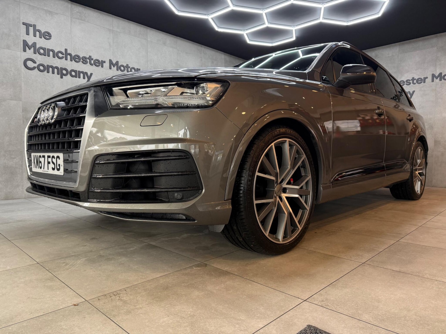Used Audi SQ7 2017 for sale - 76688689: Photo 4