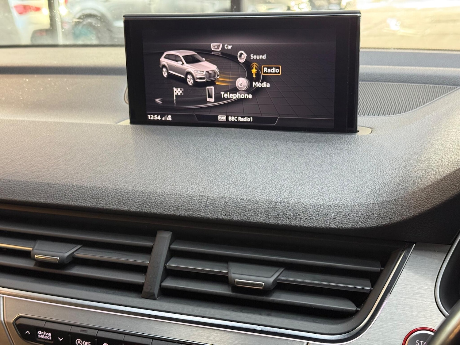 Used Audi SQ7 2017 for sale - 76688689: Photo 47