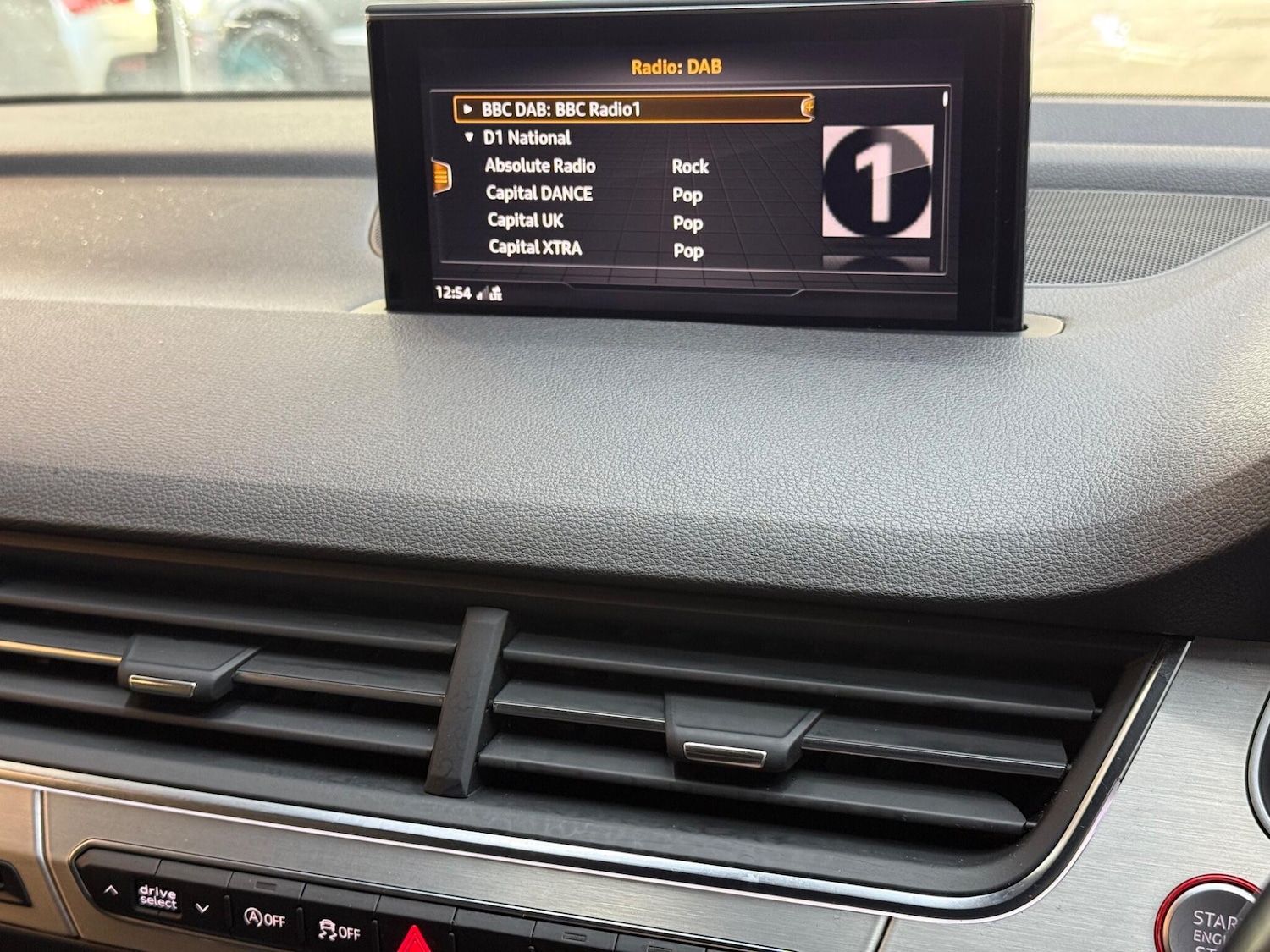 Used Audi SQ7 2017 for sale - 76688689: Photo 48