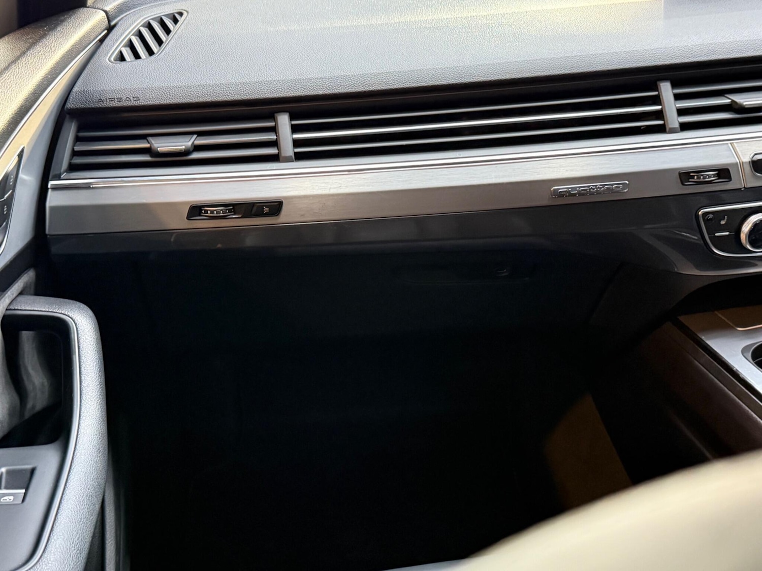 Used Audi SQ7 2017 for sale - 76688689: Photo 76