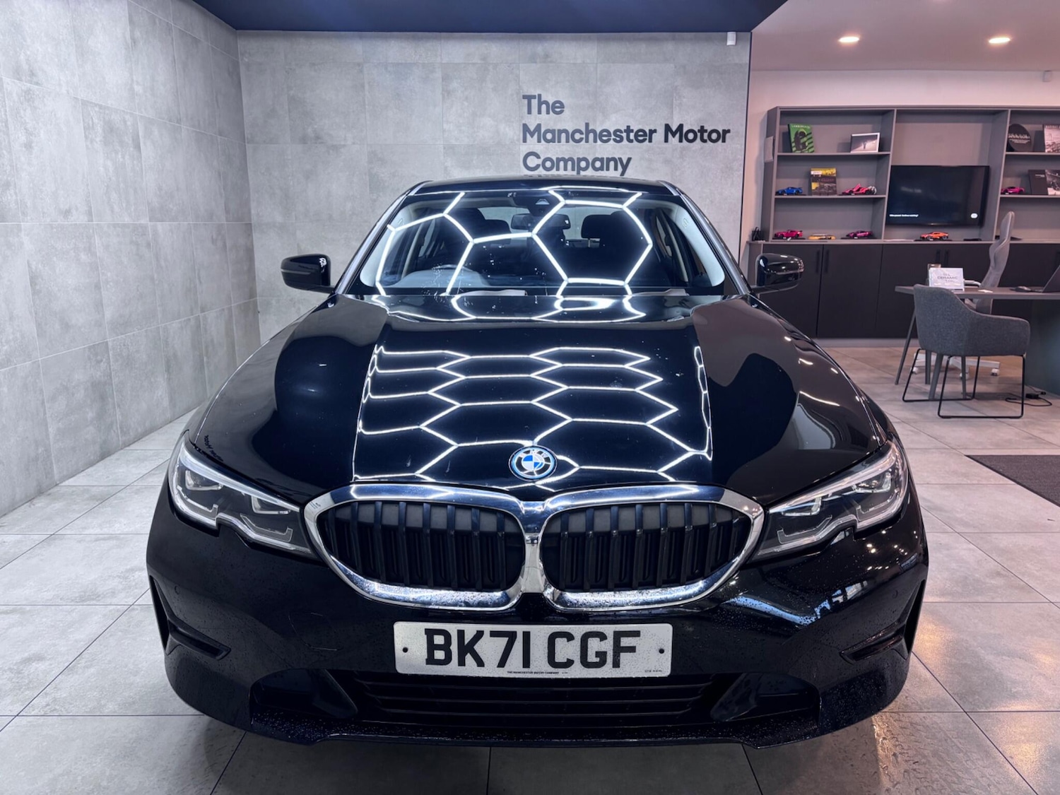 Used BMW 3 Series 2021 for sale - 76666487: Photo 2