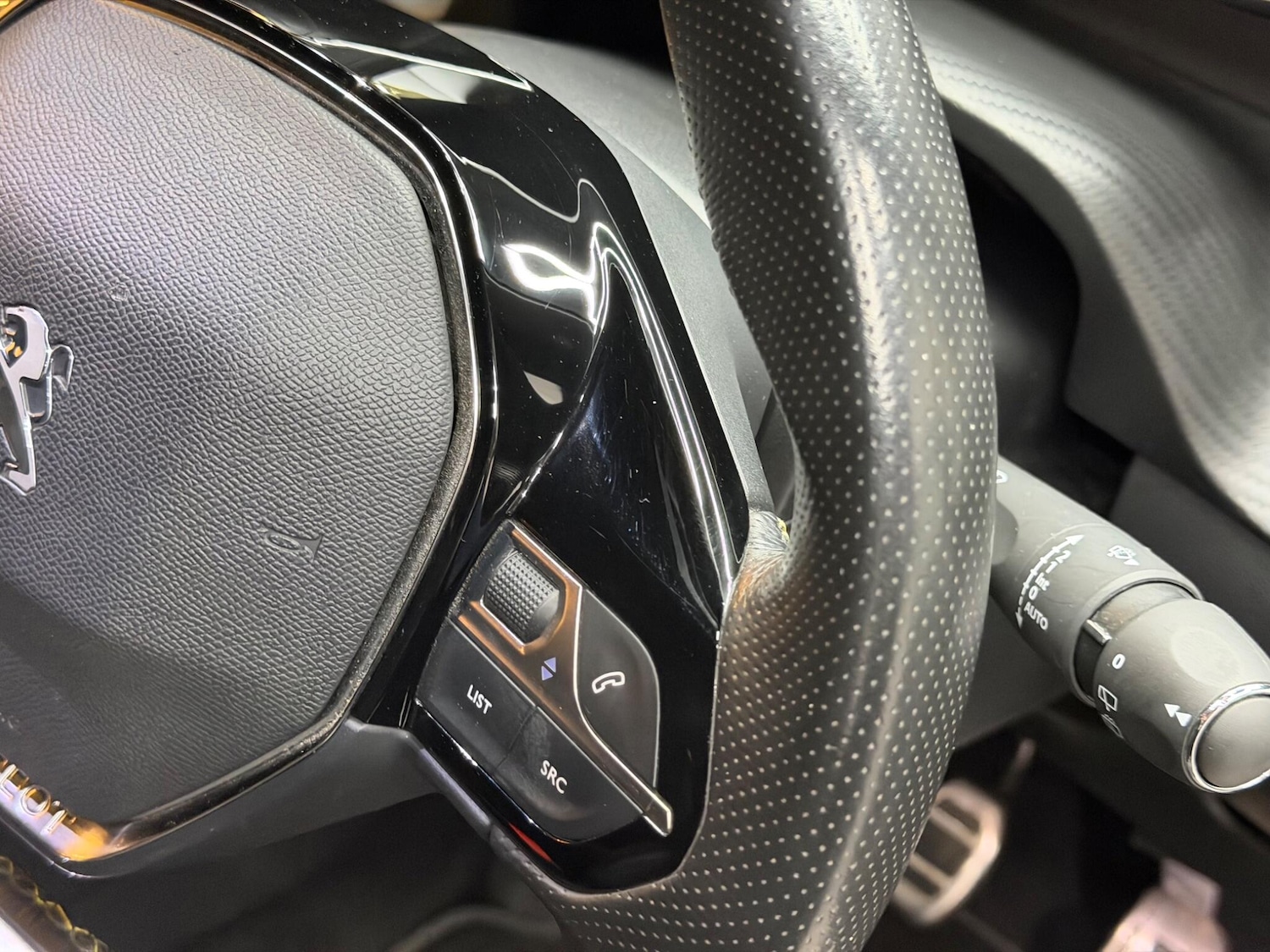 Used Peugeot 208 for sale - 77015630: Photo 33