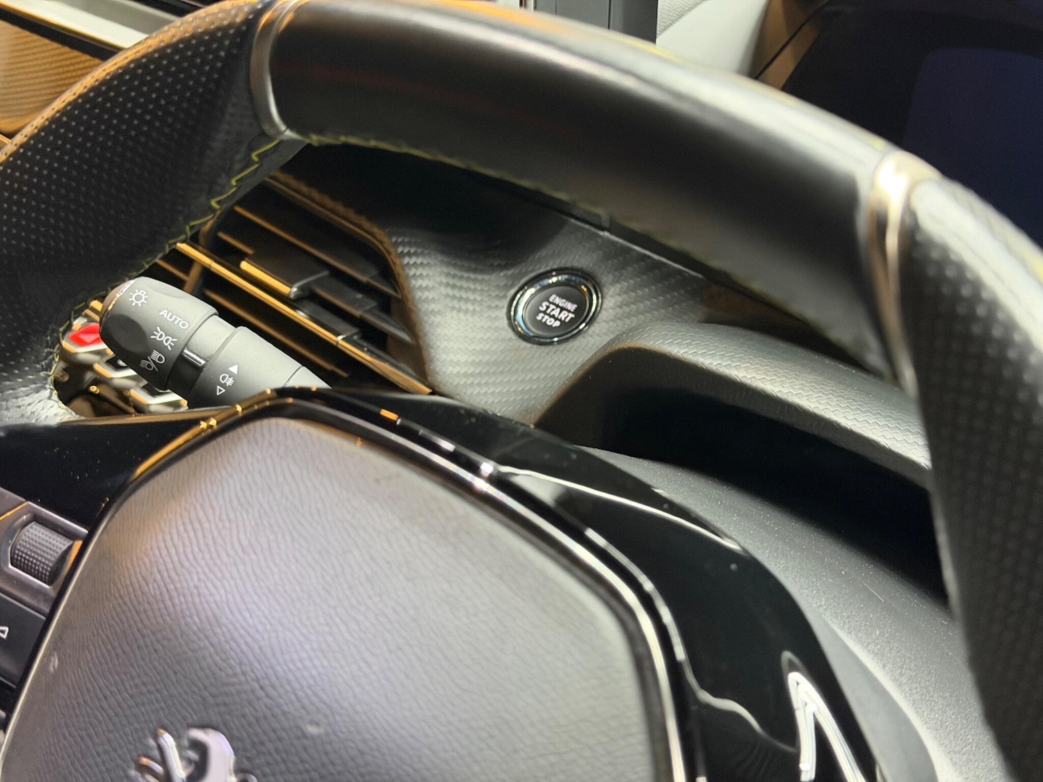 Used Peugeot 208 for sale - 77015630: Photo 44