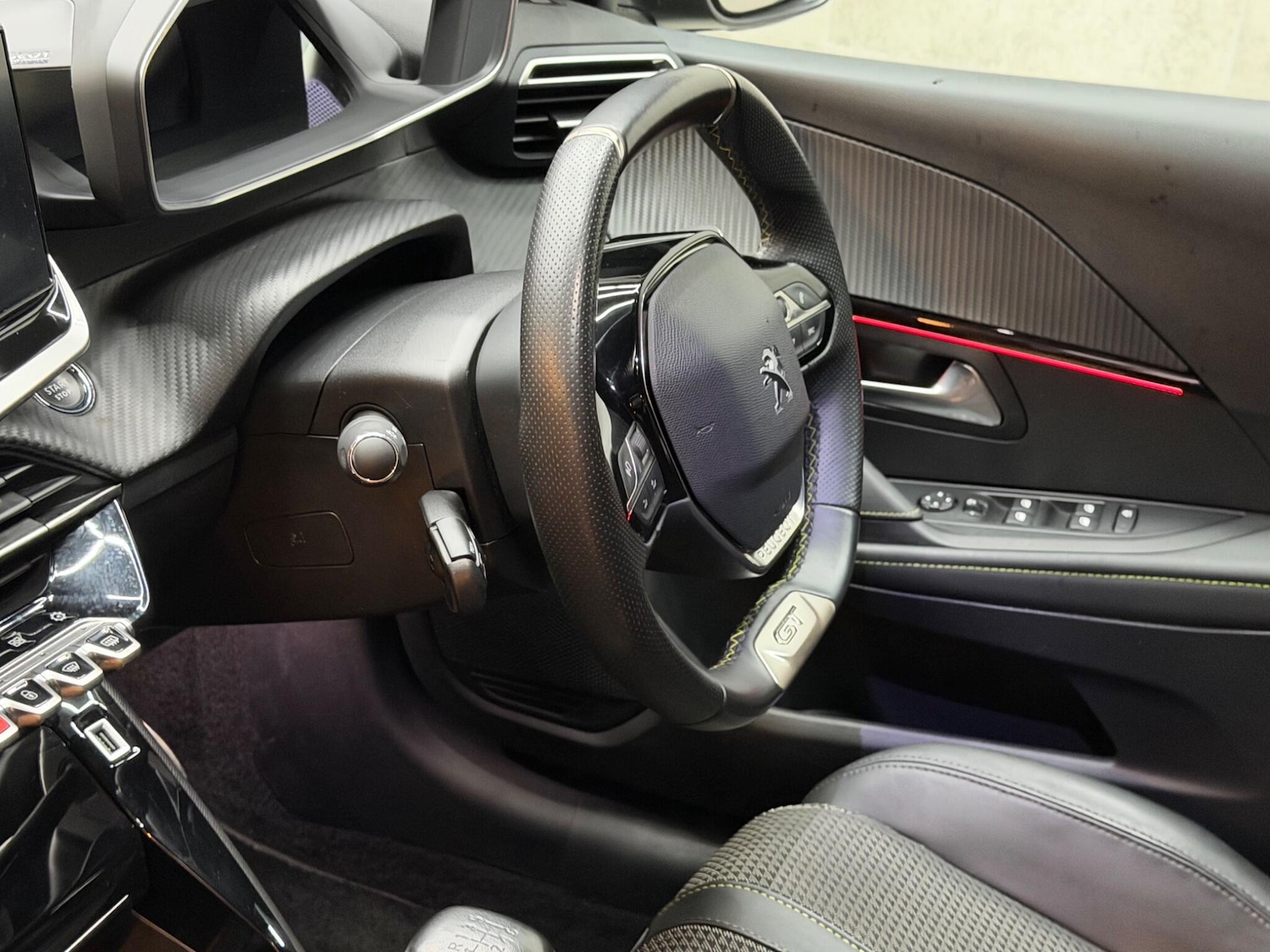 Used Peugeot 208 for sale - 77015630: Photo 50