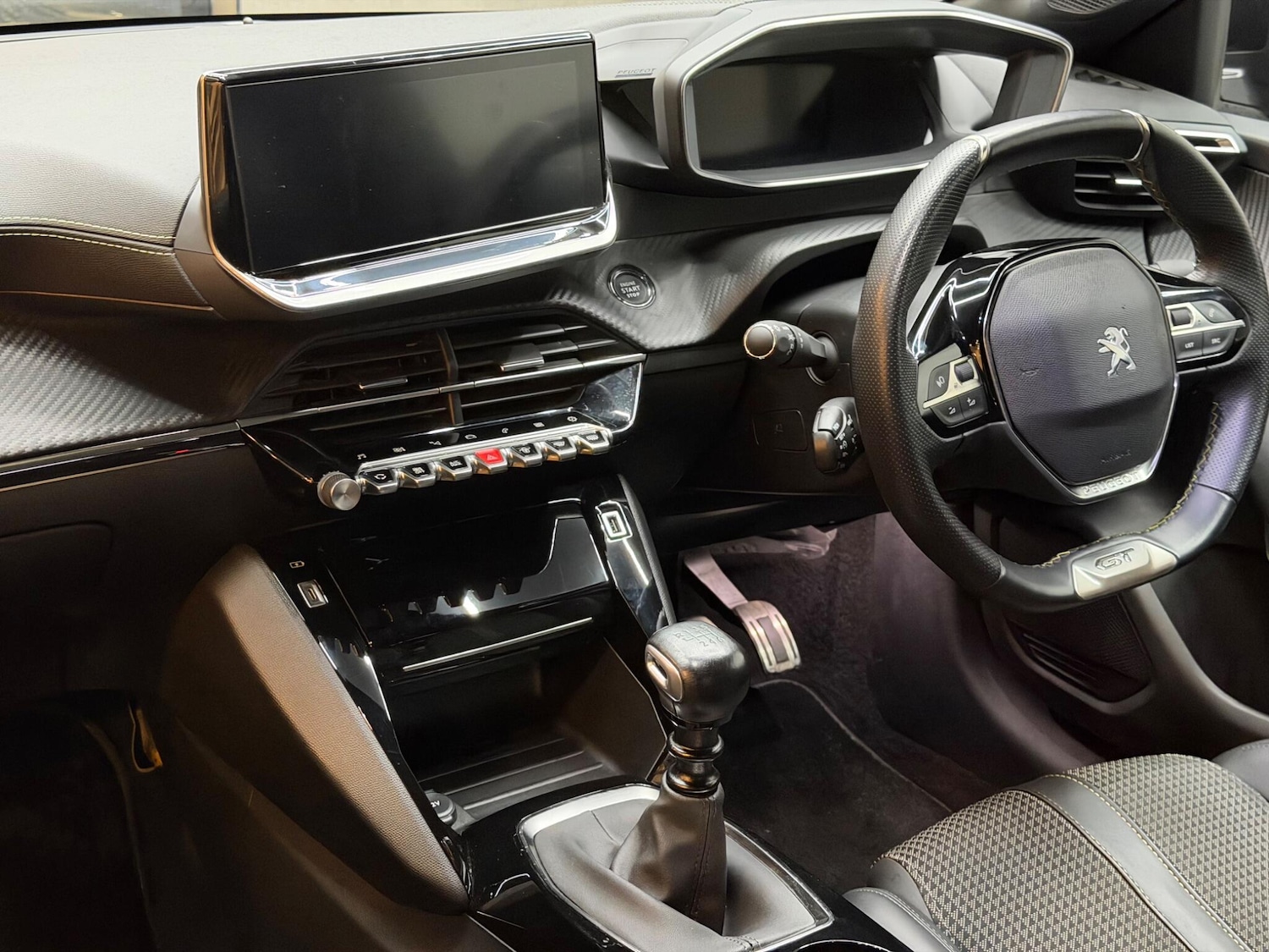 Used Peugeot 208 for sale - 77015630: Photo 6