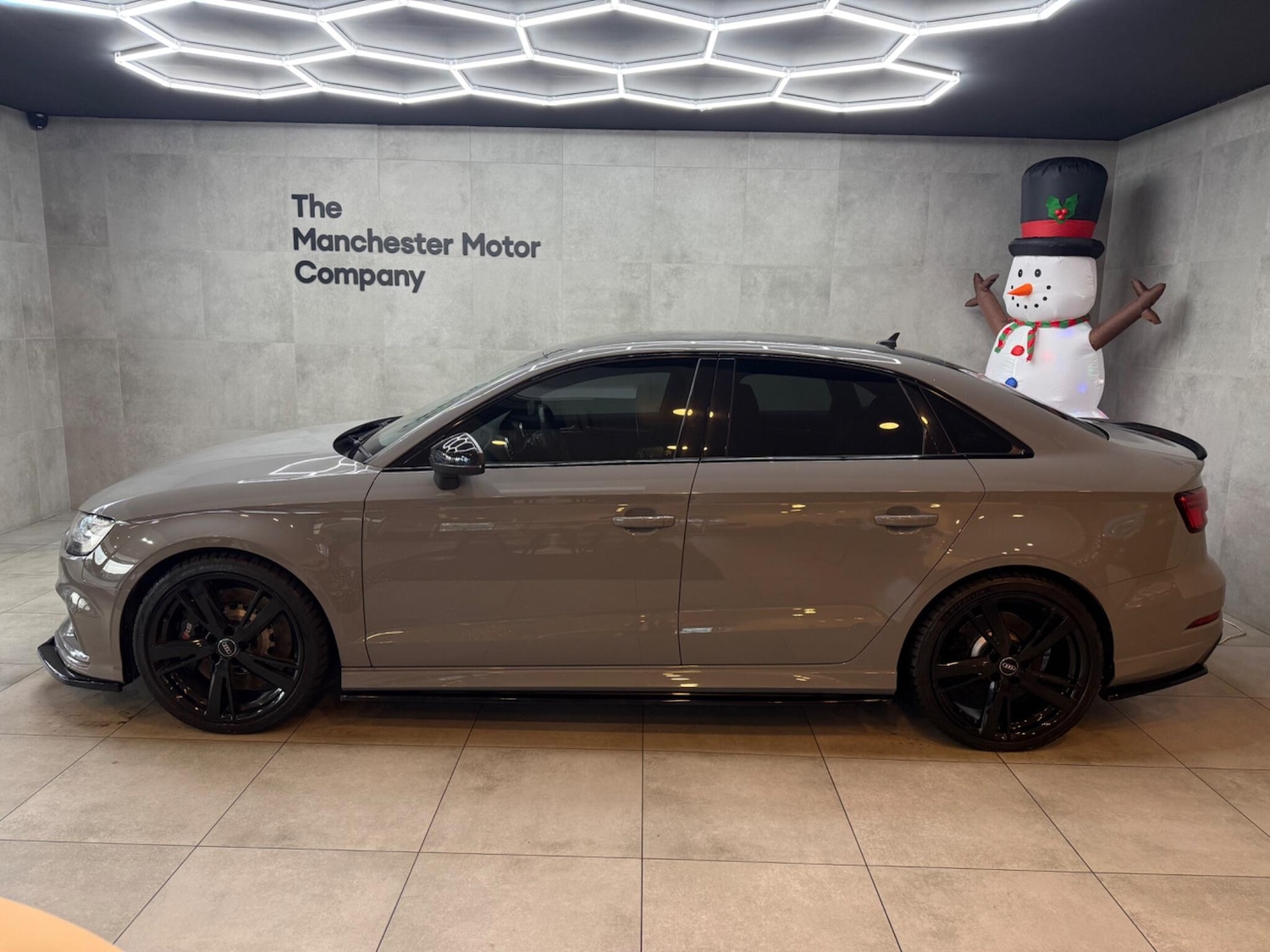 Used Audi RS3 2019 for sale - 76780942: Photo 2
