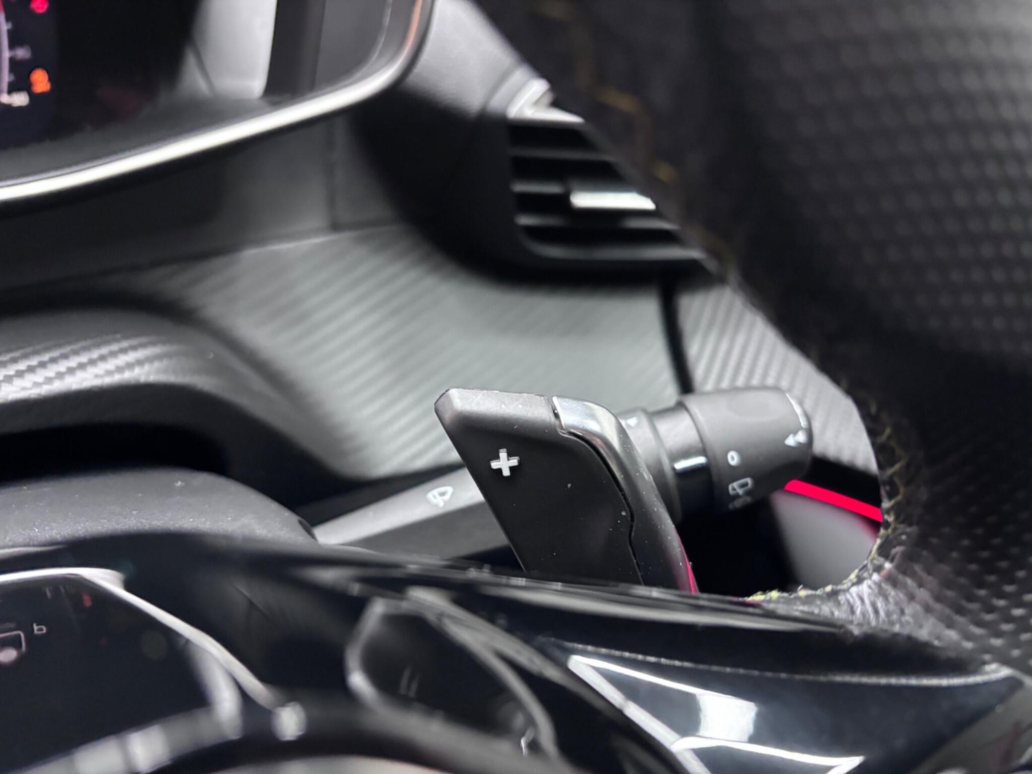 Used Peugeot 208 2023 for sale - 76832203: Photo 32