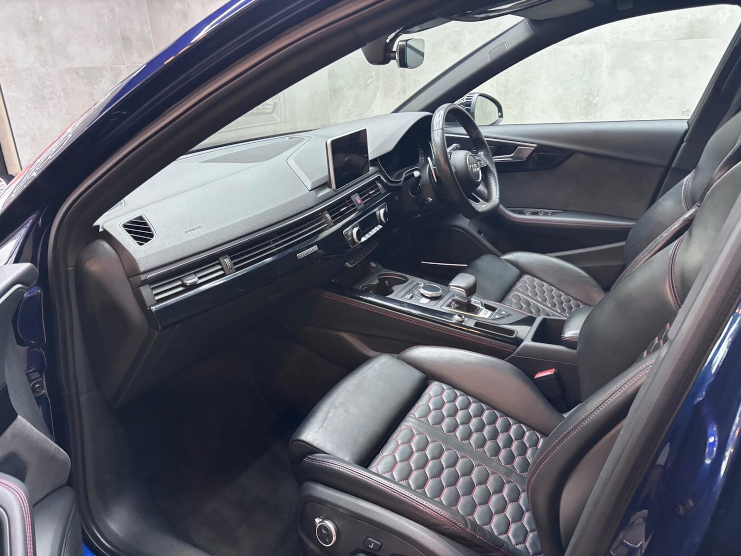 Used Audi RS4 Avant 2018 for sale - 77279443: Photo 53