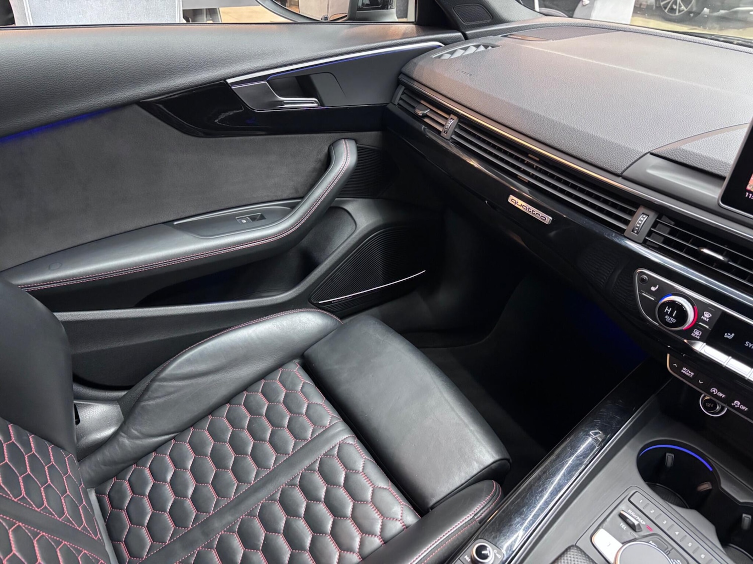 Used Audi RS4 Avant 2018 for sale - 77279443: Photo 70