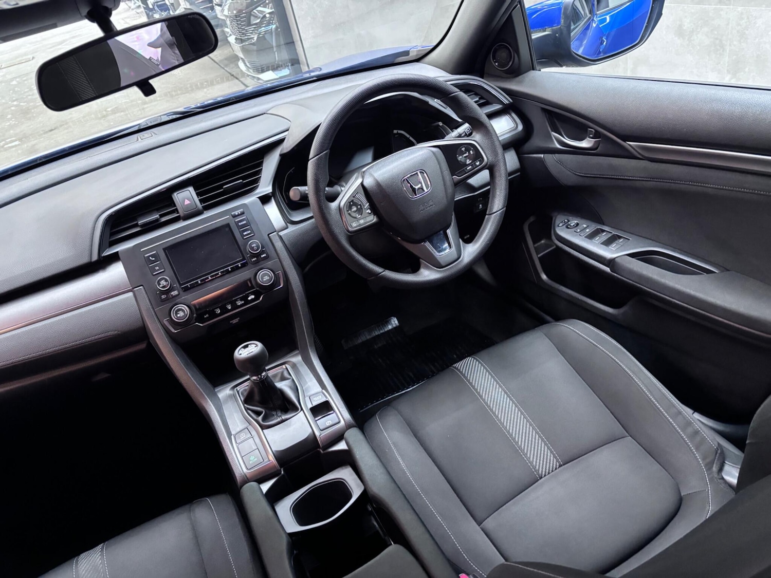 Used Honda Civic 2018 for sale - 77040588: Photo 18