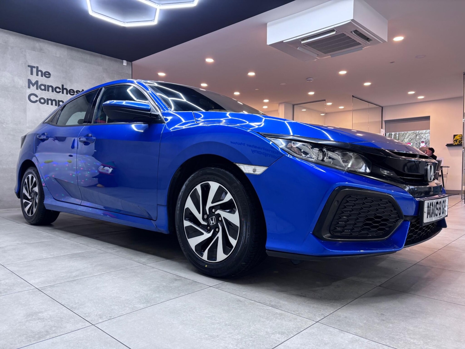 Used Honda Civic 2018 for sale - 77040588: Photo 2