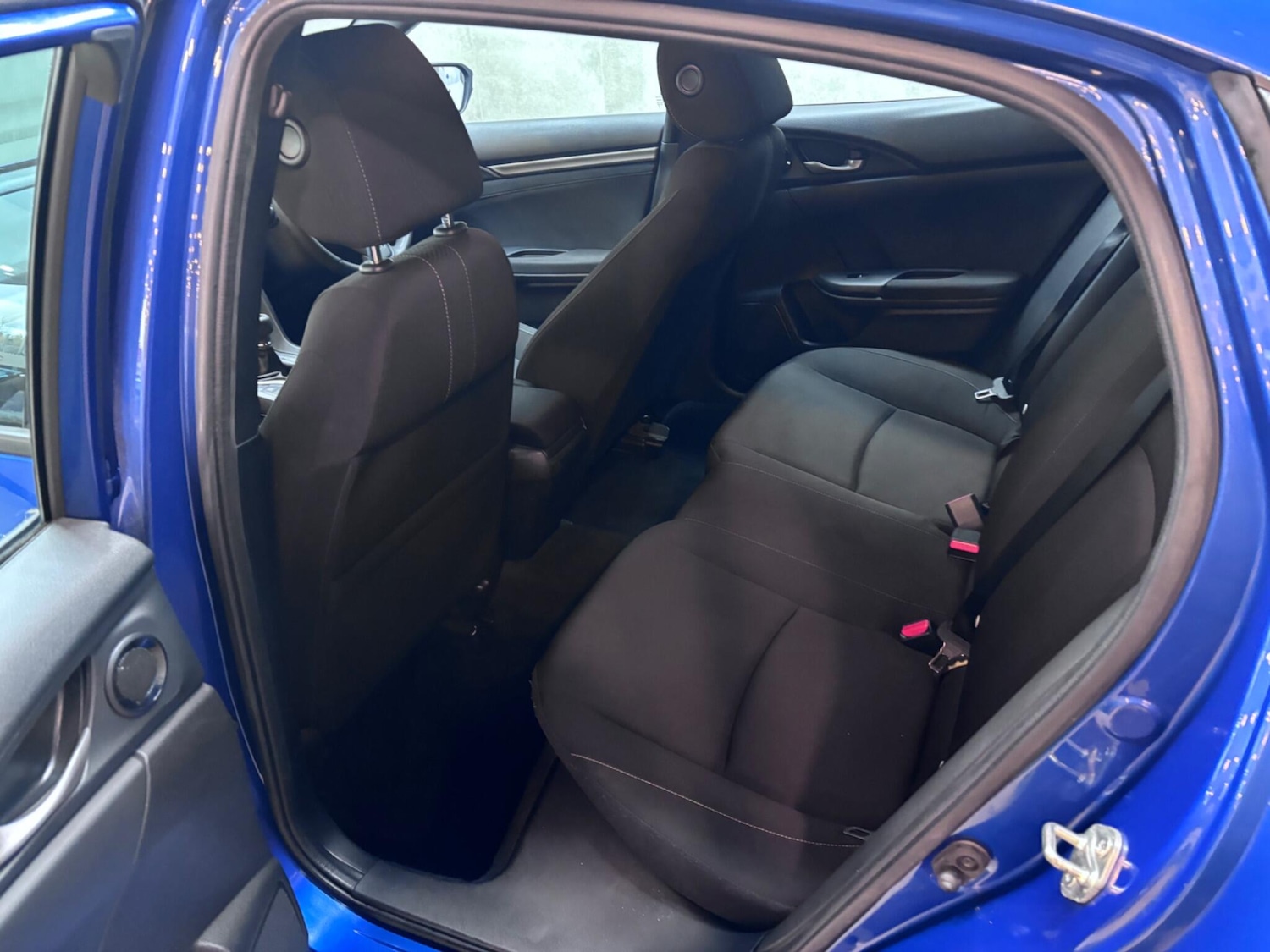 Used Honda Civic 2018 for sale - 77040588: Photo 24