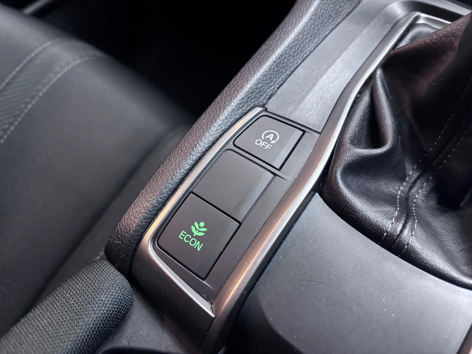 Used Honda Civic 2018 for sale - 77040588: Photo 33