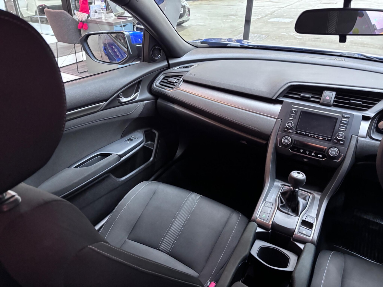 Used Honda Civic 2018 for sale - 77040588: Photo 54