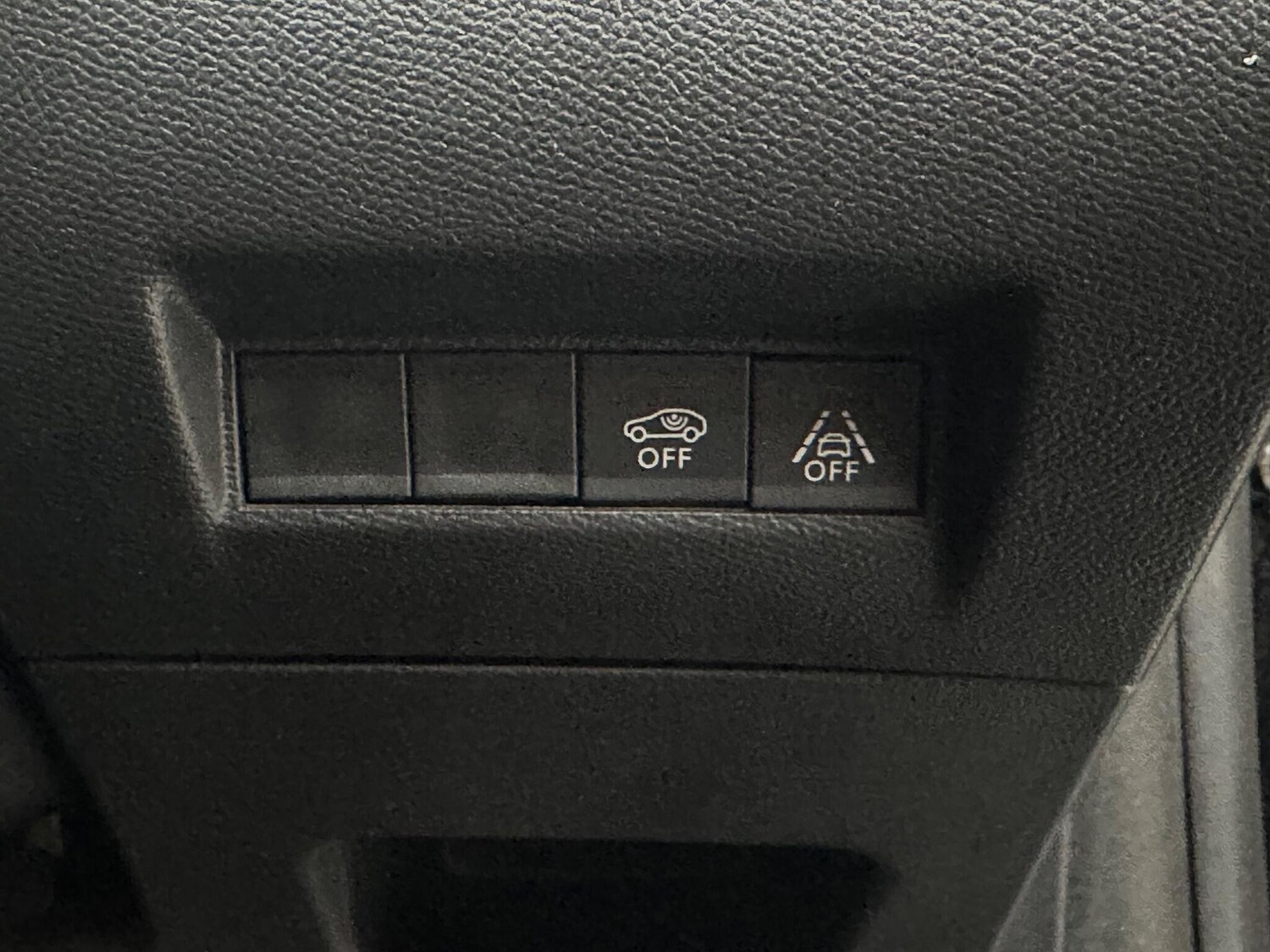 Used Peugeot 208 2023 for sale - 78019268: Photo 19