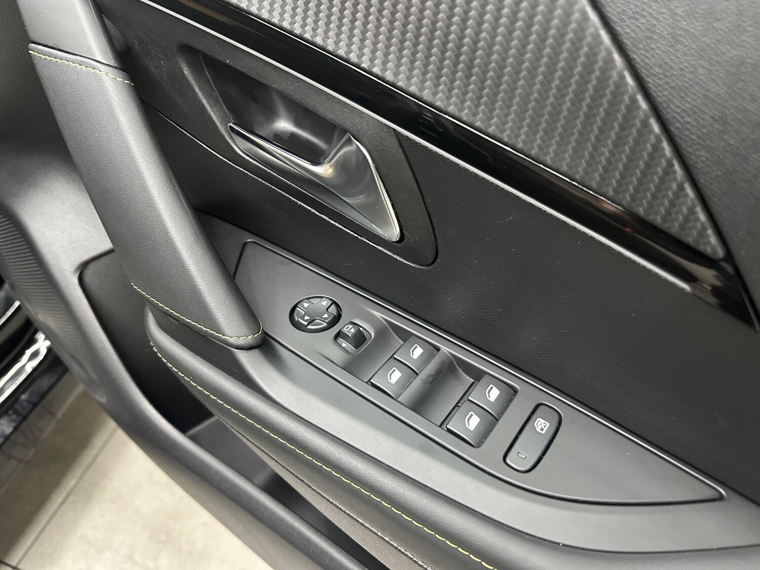 Used Peugeot 208 2023 for sale - 78019268: Photo 21