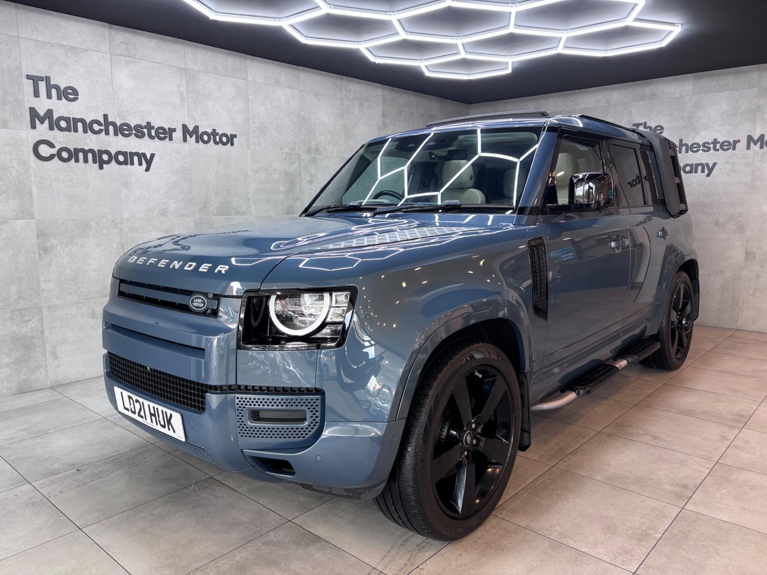 Used Land Rover Defender 110 2021 for sale - 76326571: Photo 1