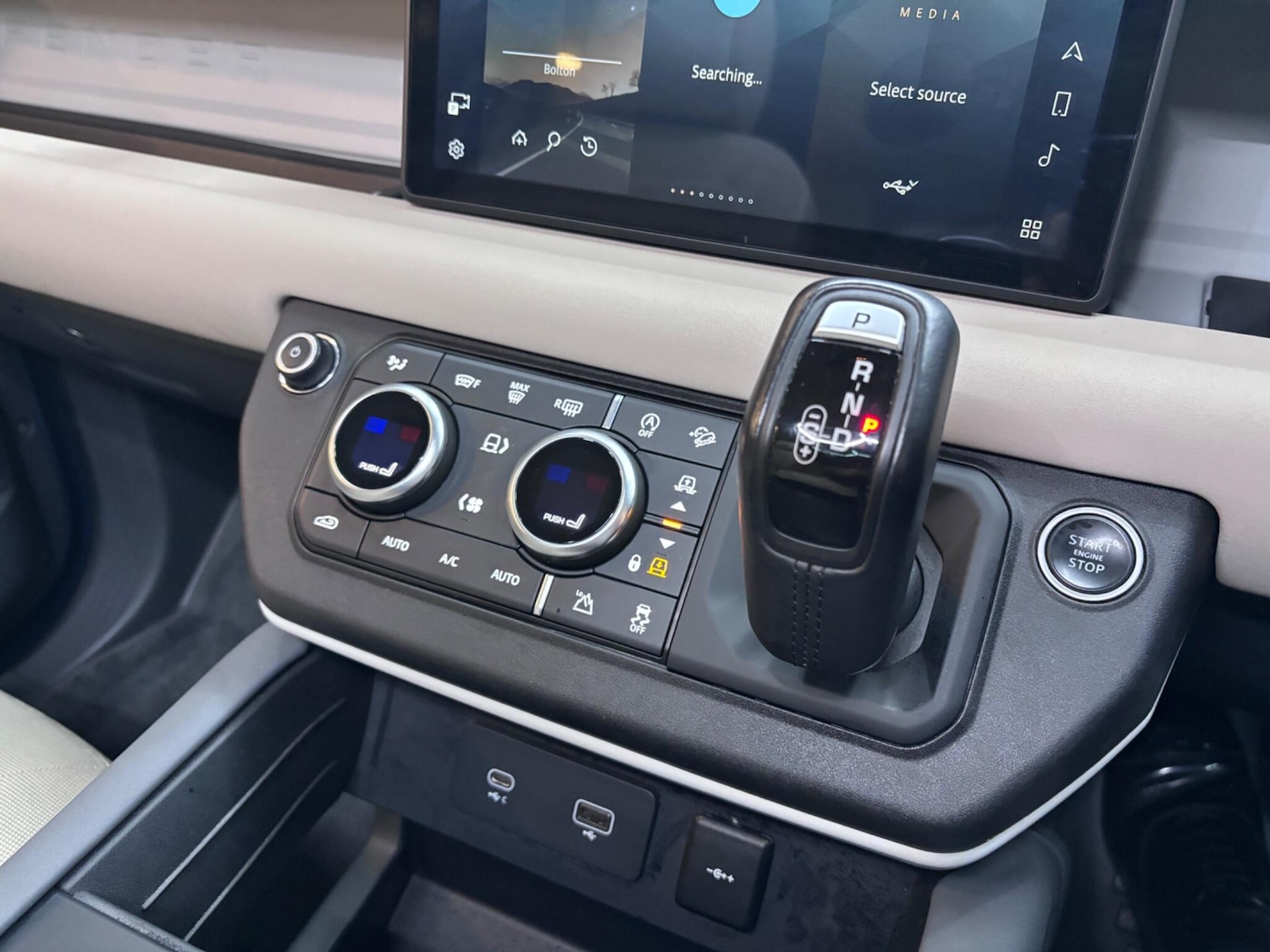 Used Land Rover Defender 110 2021 for sale - 76326571: Photo 19