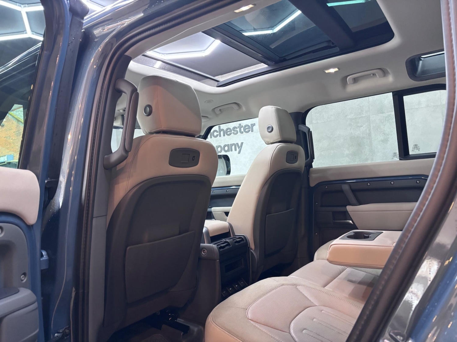 Used Land Rover Defender 110 2021 for sale - 76326571: Photo 24