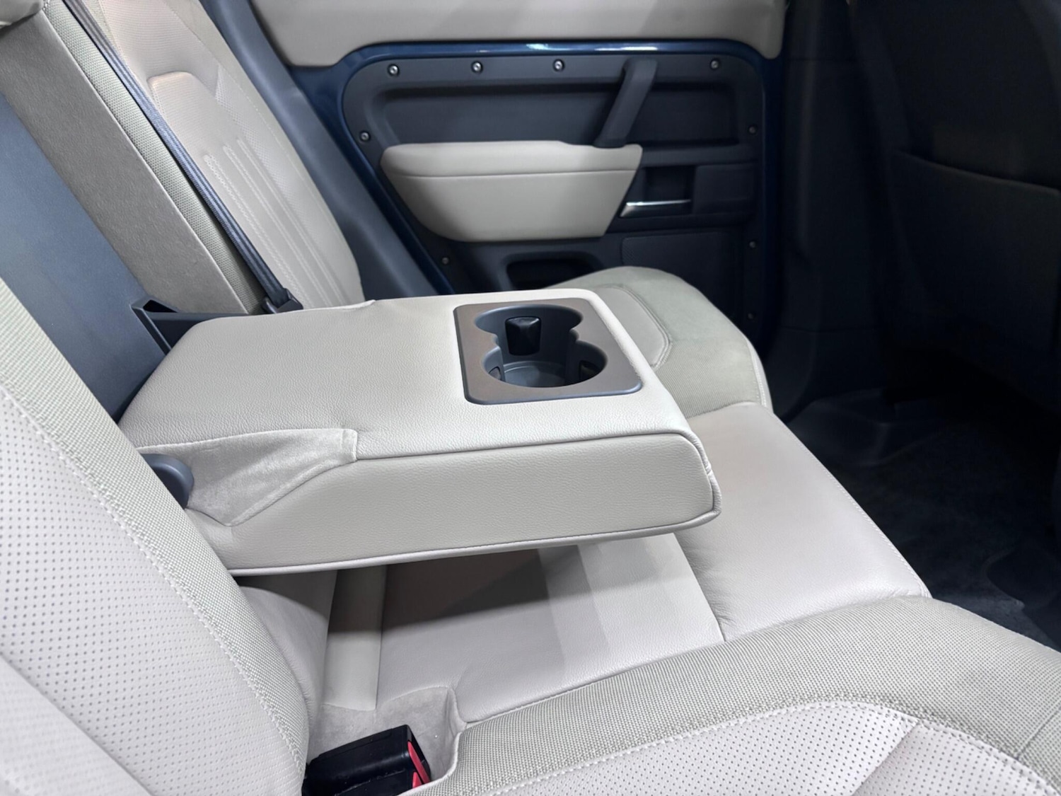 Used Land Rover Defender 110 2021 for sale - 76326571: Photo 27