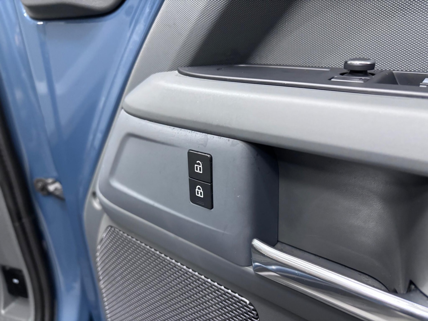 Used Land Rover Defender 110 2021 for sale - 76326571: Photo 30