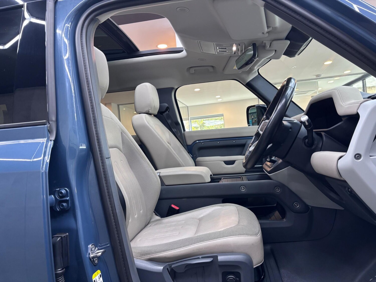 Used Land Rover Defender 110 2021 for sale - 76326571: Photo 51