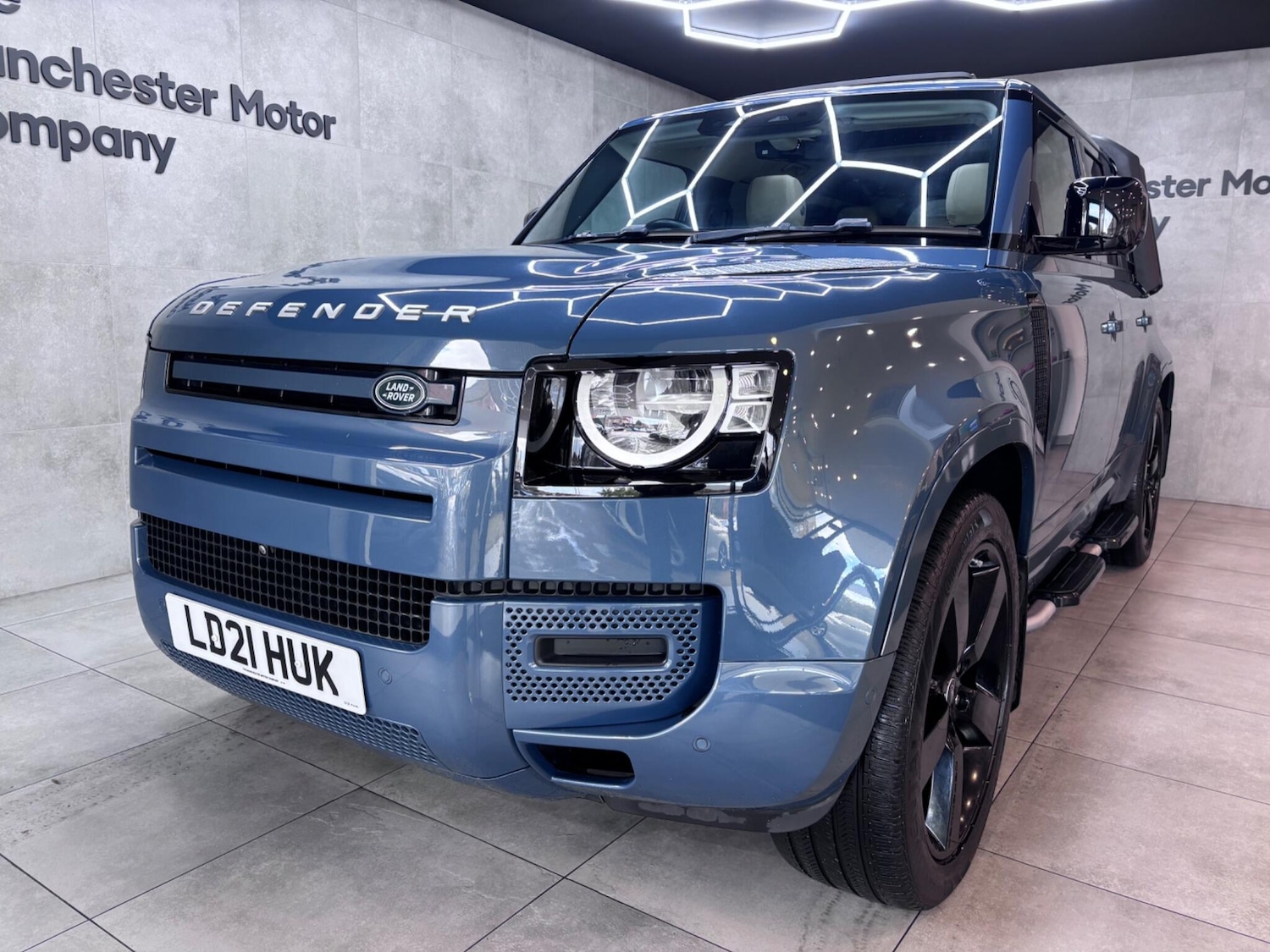 Used Land Rover Defender 110 2021 for sale - 76326571: Photo 7