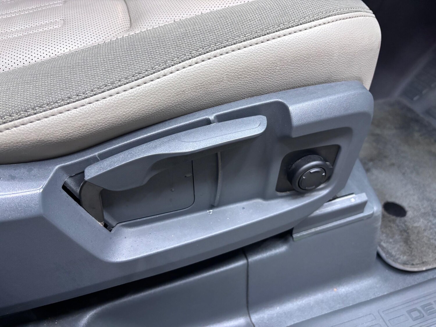 Used Land Rover Defender 110 2021 for sale - 76326571: Photo 73