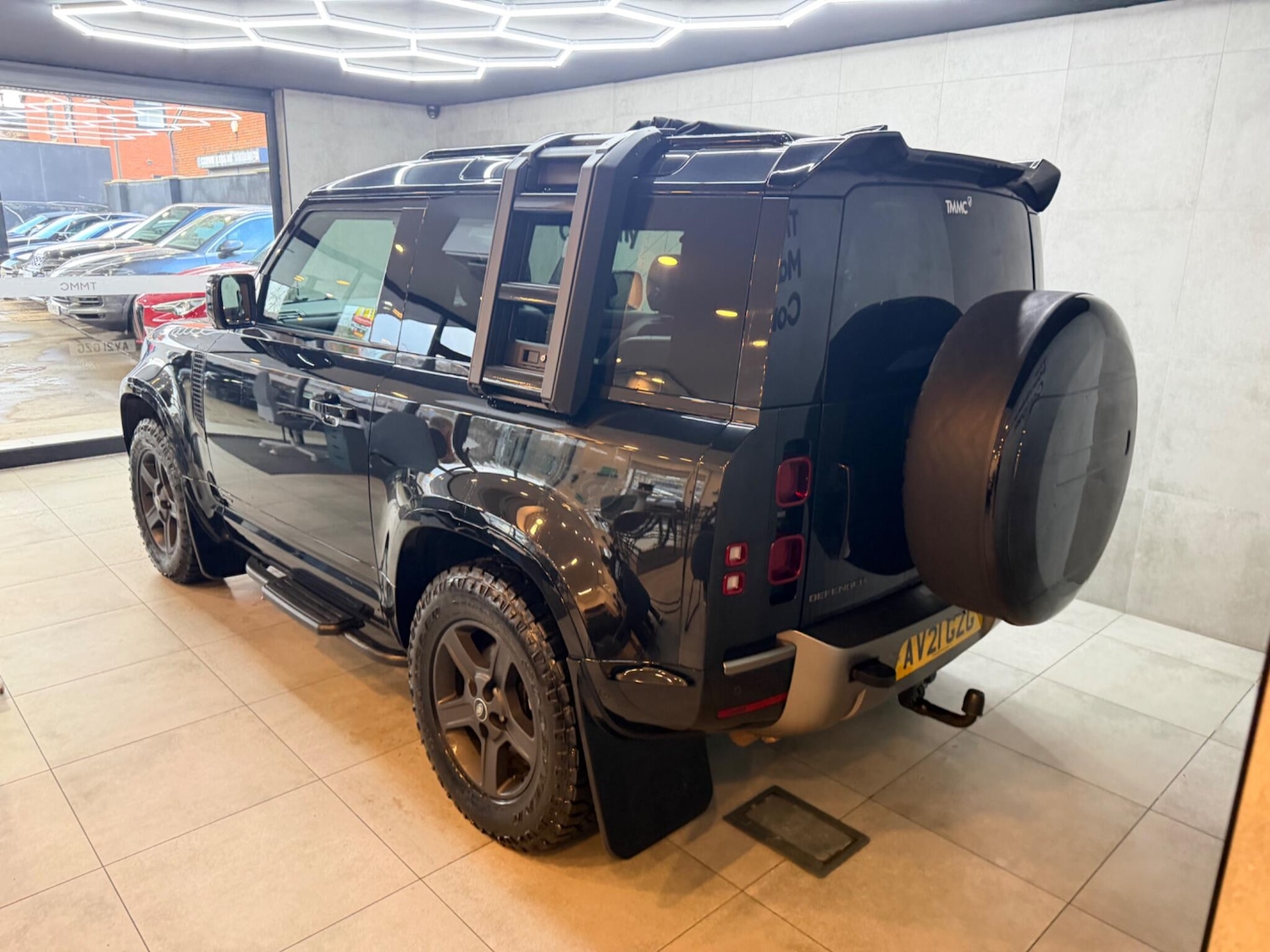 Used Land Rover Defender 2021 for sale - 77574369: Photo 2