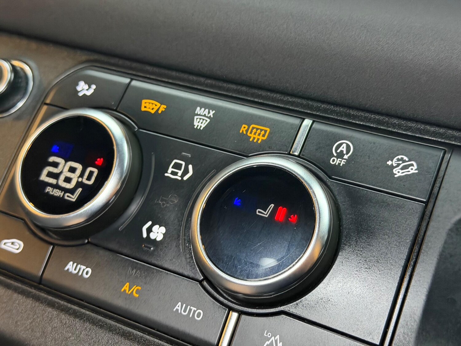 Used Land Rover Defender 2021 for sale - 77574369: Photo 23