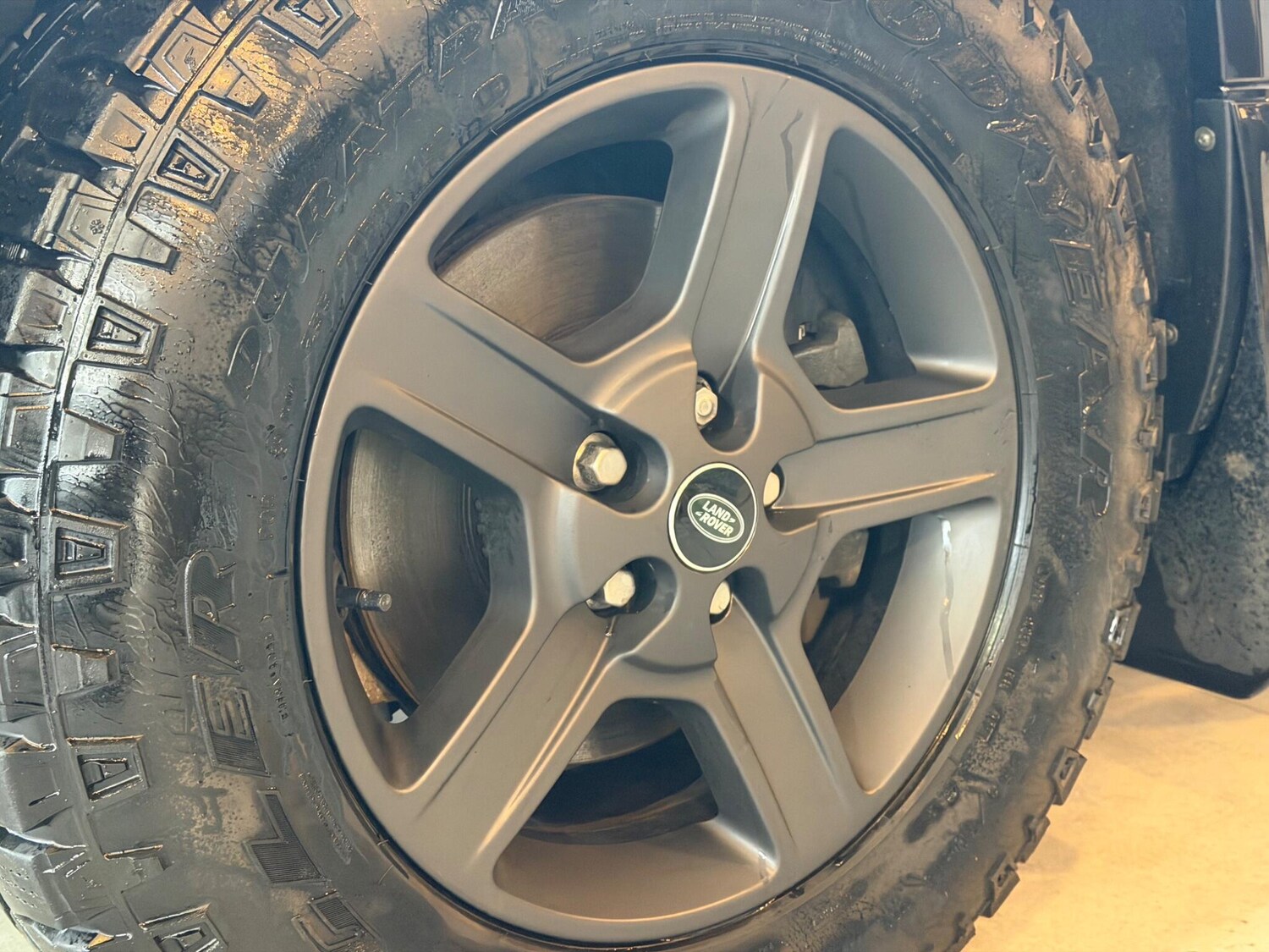 Used Land Rover Defender 2021 for sale - 77574369: Photo 30