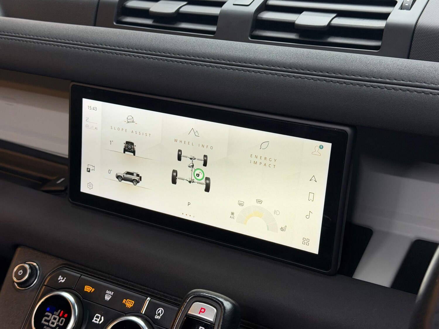 Used Land Rover Defender 2021 for sale - 77574369: Photo 36