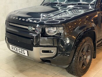 Used Land Rover Defender 2021 for sale - 77574369: Photo