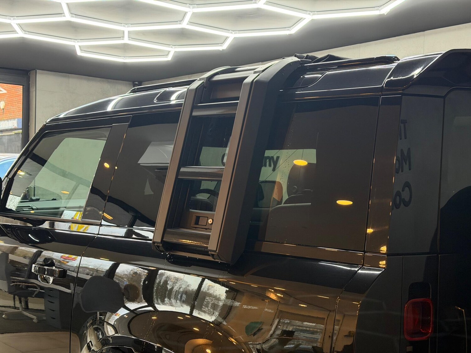 Used Land Rover Defender 2021 for sale - 77574369: Photo 52