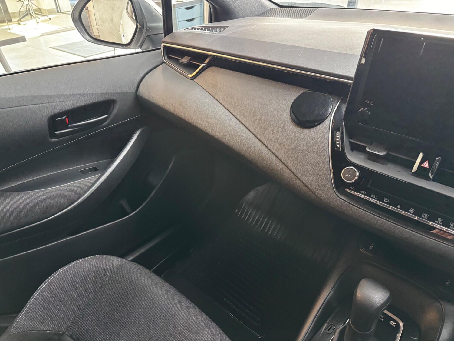 Used Toyota Corolla for sale - 77957765: Photo 28