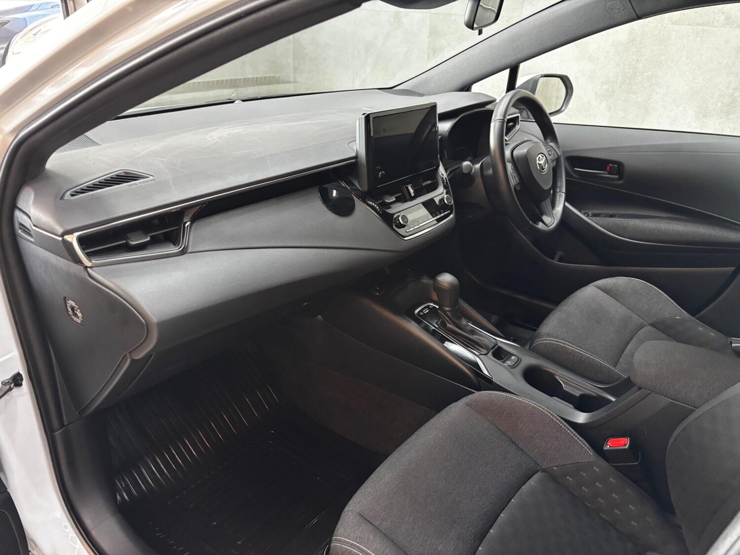 Used Toyota Corolla for sale - 77957765: Photo 33