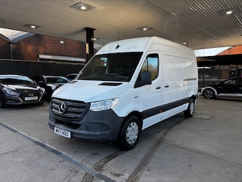 Mercedes-Benz Sprinter feature image