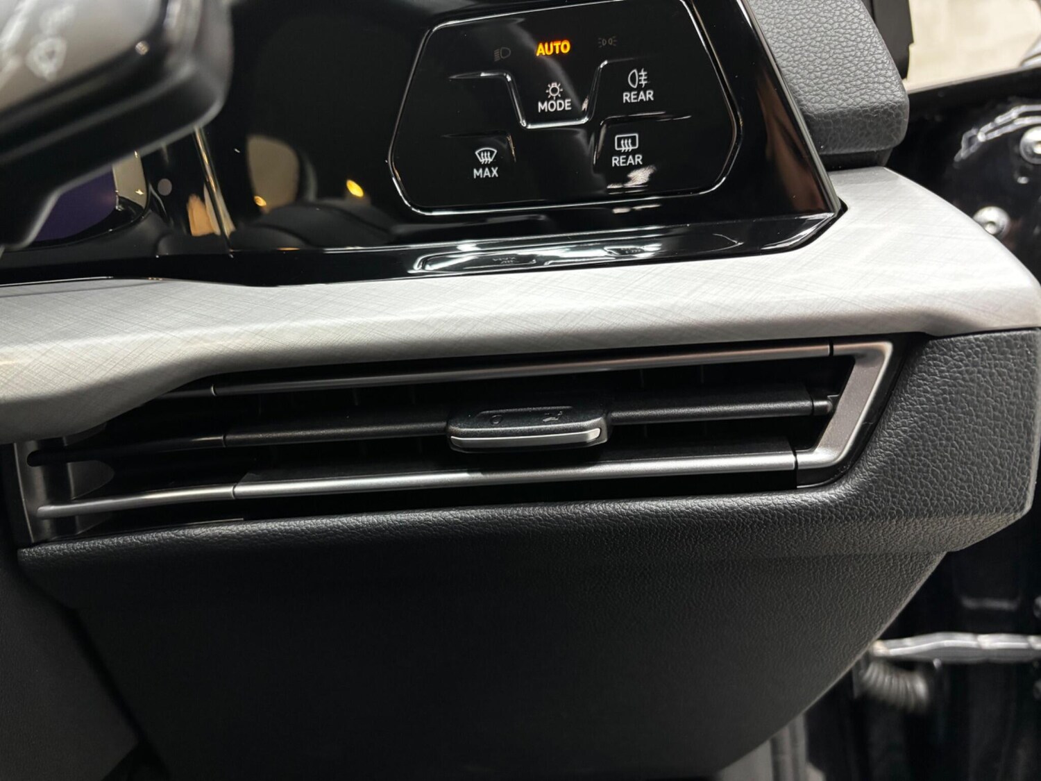 Used Volkswagen Golf 2023 for sale - 78072841: Photo 69