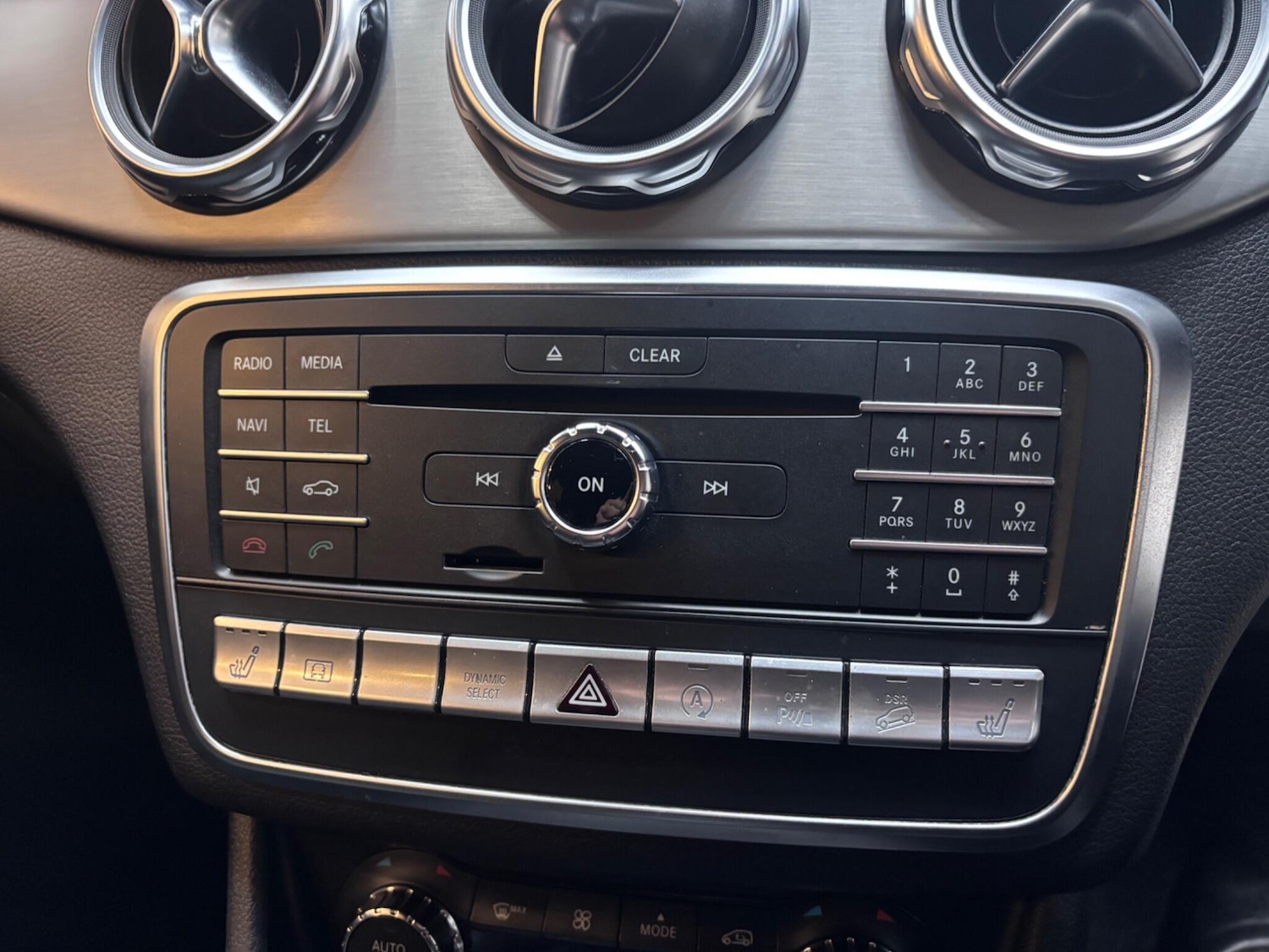 Used Mercedes-Benz GLA 2018 for sale - 77695481: Photo 41