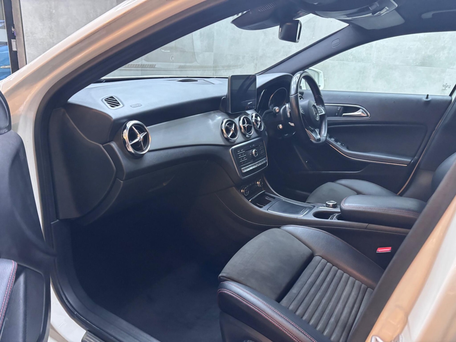 Used Mercedes-Benz GLA 2018 for sale - 77695481: Photo 51