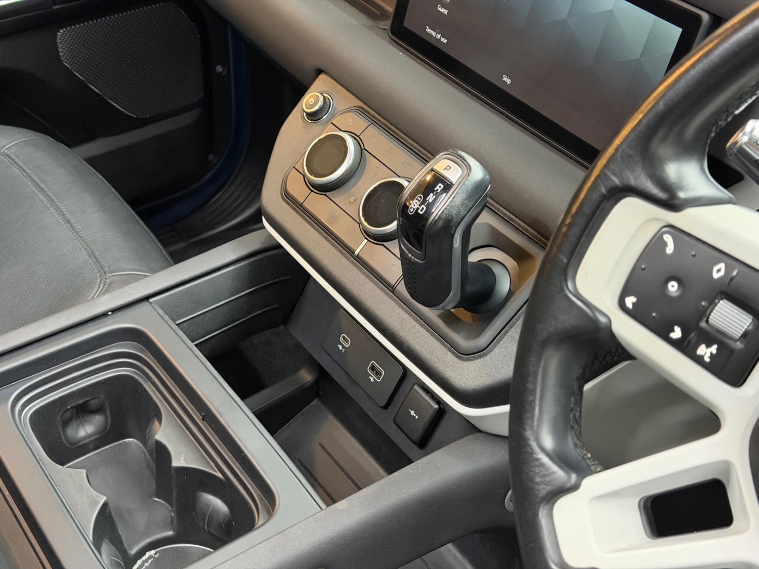 Used Land Rover Defender 90 2021 for sale - 77109813: Photo 10